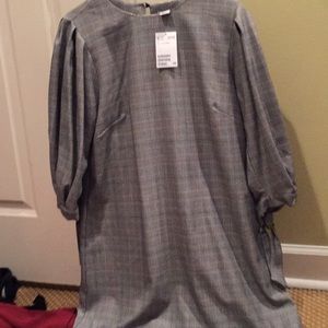 Plaid short dress w/ super cute tie cuffs